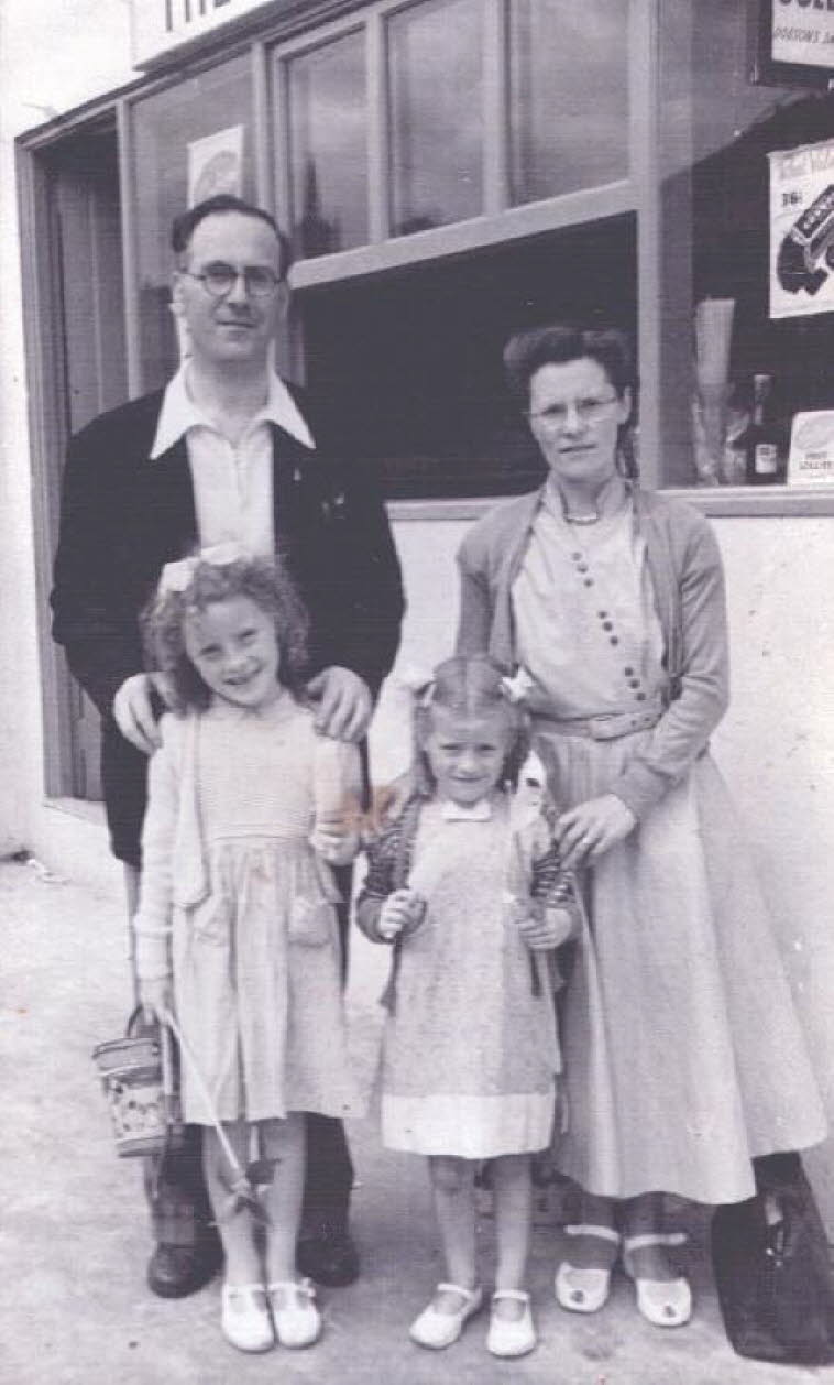 Alexander, Ida, Cathrine & Patricia Mackenzie